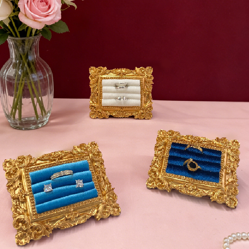 Vintage Picture Frame Ring Dis - Body Jewelry Display recension och pris