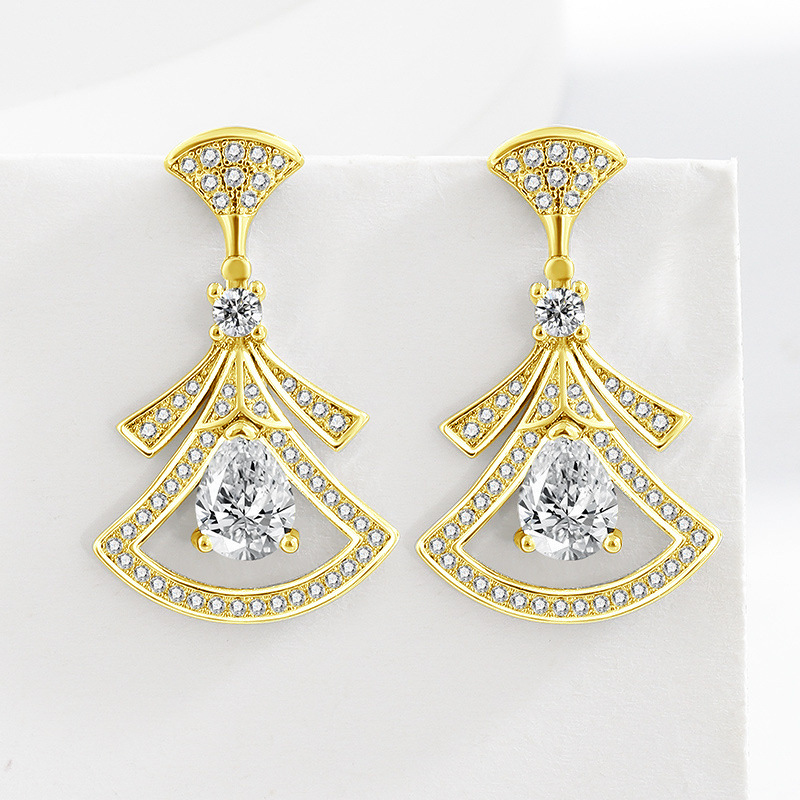 Exquisite Diamond-Set Fan-Shap - Body Jewelry Diamond recension och pris